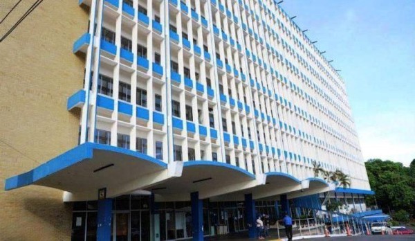 el consumo de medicamentos e insumos es elevado en el centro médico. el consumo de medicamentos e insumos es elevado en el centro médico.