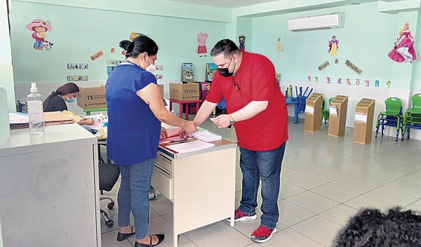 Para este proceso estaban habilitados para votar unos 699,253 inscritos, de los cuales 358,184 son mujeres y 341,069, hombres. Para este proceso estaban habilitados para votar unos 699,253 inscritos, de los cuales 358,184 son mujeres y 341,069, hombres.