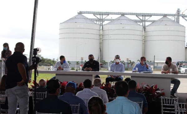 AGROSILOS, S.A. realiza Ceremonia de Inauguración de Tres Nuevos Silos en su Planta de Almacenamiento de Arroz en Chepo AGROSILOS, S.A. realiza Ceremonia de Inauguración de Tres Nuevos Silos en su Planta de Almacenamiento de Arroz en Chepo