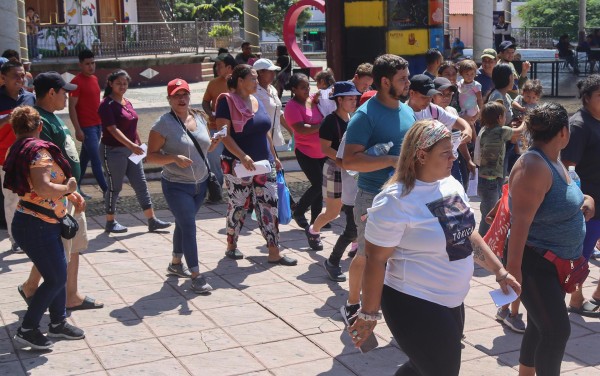 La organización también apuntó que los Estados de la región deben garantizar el derecho de solicitar asilo. La organización también apuntó que los Estados de la región deben garantizar el derecho de solicitar asilo.