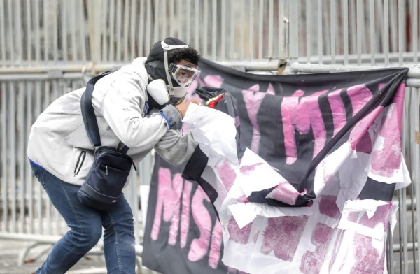 Las protestas comenzaron este lunes 28 de agosto el día que se inició la consulta ciudadana en la Comisión de Comercio. Las protestas comenzaron este lunes 28 de agosto el día que se inició la consulta ciudadana en la Comisión de Comercio.