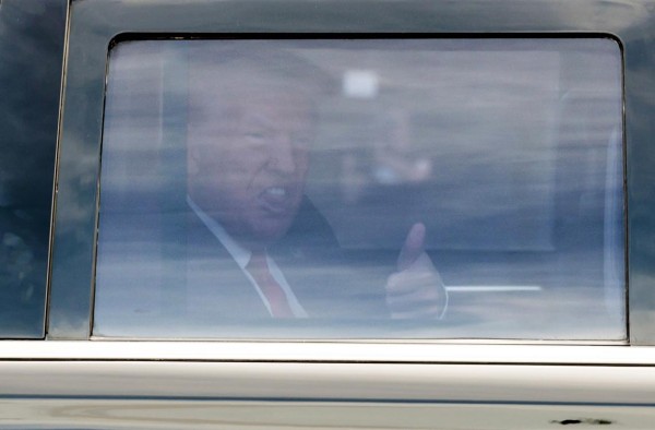 Donald Trump, expresidente de EE.UU. mientras era trasladado al tribunal Wilkie D. Ferguson en Miami, Florida, EE.UU. Donald Trump, expresidente de EE.UU. mientras era trasladado al tribunal Wilkie D. Ferguson en Miami, Florida, EE.UU.