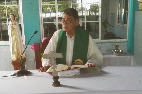 Imagen de archivo donde aparece el padre Arnulfo Rodrigo Zarzavilla.. Imagen de archivo donde aparece el padre Arnulfo Rodrigo Zarzavilla..