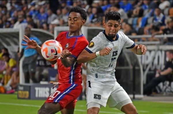 Panamá y El Salvador empataron 2-2. Panamá y El Salvador empataron 2-2.