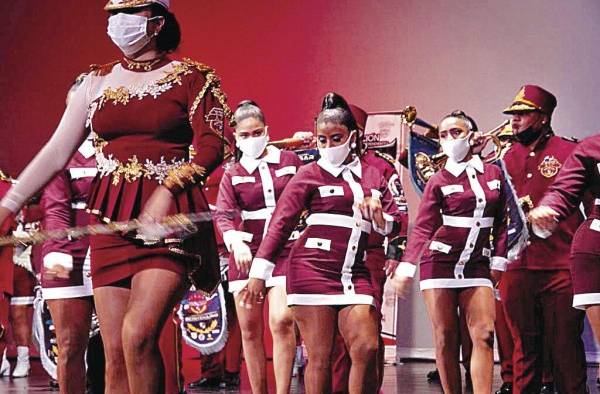 Aires de noviembre llenaron el Teatro Nacional Aires de noviembre llenaron el Teatro Nacional