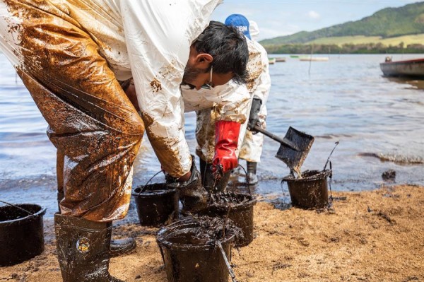 El desastre no es solo natural, sino también económico, en una zona en la que cientos de familias viven de la pesca y el turismo El desastre no es solo natural, sino también económico, en una zona en la que cientos de familias viven de la pesca y el turismo