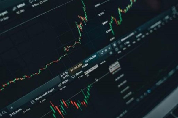 Tasa SOFR representa una alternativa de reemplazo a la tasa LIBOR, que durante las últimas décadas ha sido la referencia en los mercados y está en proceso de descontinuación. Tasa SOFR representa una alternativa de reemplazo a la tasa LIBOR, que durante las últimas décadas ha sido la referencia en los mercados y está en proceso de descontinuación.