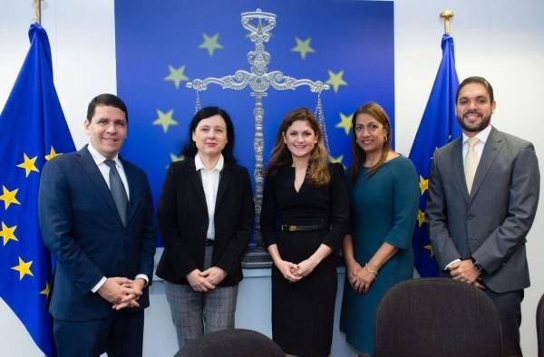Visita del director de la UAF, David Saied, a organismos fiscales de la UE. Visita del director de la UAF, David Saied, a organismos fiscales de la UE.