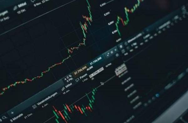 Tasa SOFR representa una alternativa de reemplazo a la tasa LIBOR, que durante las últimas décadas ha sido la referencia en los mercados y está en proceso de descontinuación. Tasa SOFR representa una alternativa de reemplazo a la tasa LIBOR, que durante las últimas décadas ha sido la referencia en los mercados y está en proceso de descontinuación.