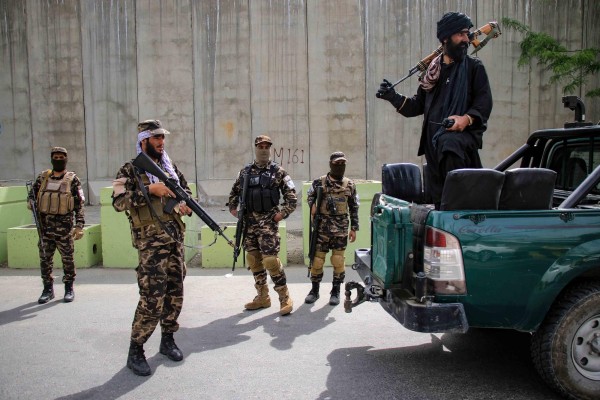 Para los talibanes, la operación estadounidense supuso la invasión de su territorio y la violación de todos los principios internacionales Para los talibanes, la operación estadounidense supuso la invasión de su territorio y la violación de todos los principios internacionales