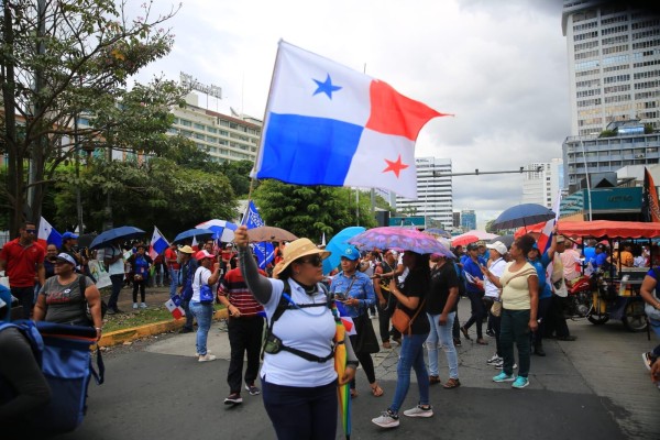 Las protestas en rechazo al contrato minero ya suman 25 días Las protestas en rechazo al contrato minero ya suman 25 días