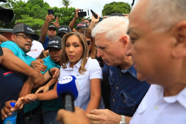 Ábrego reiteró que va a ganar para hacer una alianza con el fundador de Cambio Democrático, Ricardo Martinelli. Ábrego reiteró que va a ganar para hacer una alianza con el fundador de Cambio Democrático, Ricardo Martinelli.