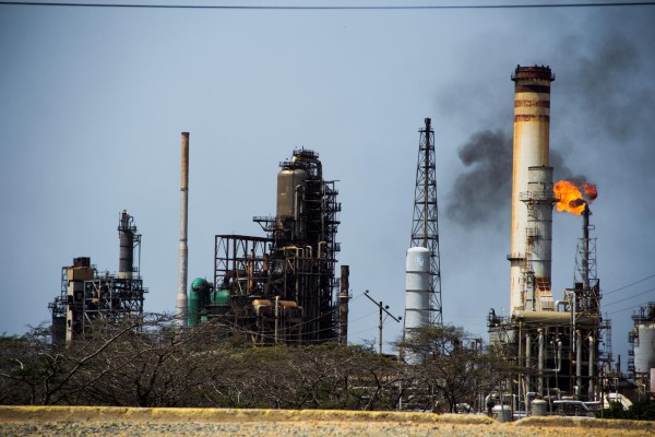 EE.UU y otras naciones occidentales llevan meses pidiendo a la organización que abra los grifos para abaratar los combustibles y la energía y así frenar la inflación galopante que afecta sus economías.. EE.UU y otras naciones occidentales llevan meses pidiendo a la organización que abra los grifos para abaratar los combustibles y la energía y así frenar la inflación galopante que afecta sus economías..