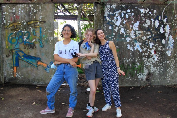 Ana Sofía Camarga, Mónica Fonseca y Mana Pinto, organizadoras de 'Aquí'. Ana Sofía Camarga, Mónica Fonseca y Mana Pinto, organizadoras de 'Aquí'.
