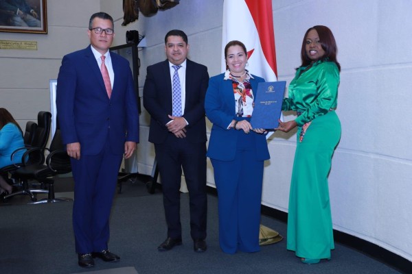 El proyecto, impulsado por al diputada Corina Cano, busca la protección integral de los derechos de los niños, niñas y adolescentes. El proyecto, impulsado por al diputada Corina Cano, busca la protección integral de los derechos de los niños, niñas y adolescentes.