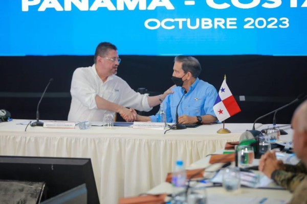 Chaves y Cortizo apoyan la iniciativa del presidente mexicano Andrés Manuel López Obrador para reunirse el 22 de octubre. Chaves y Cortizo apoyan la iniciativa del presidente mexicano Andrés Manuel López Obrador para reunirse el 22 de octubre.