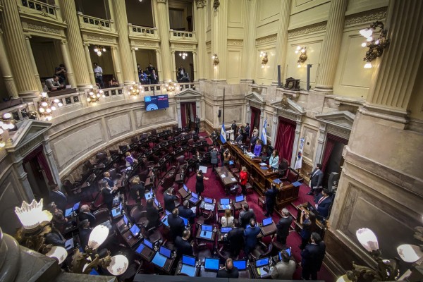 Vista general durante una sesión en el Congreso de la Nación en Buenos Aires (Argentina). Vista general durante una sesión en el Congreso de la Nación en Buenos Aires (Argentina).