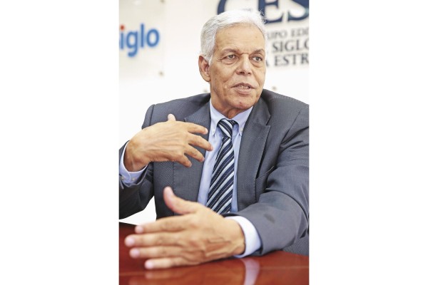 'No hay mayor muro que el muro lingüístico' 'No hay mayor muro que el muro lingüístico'