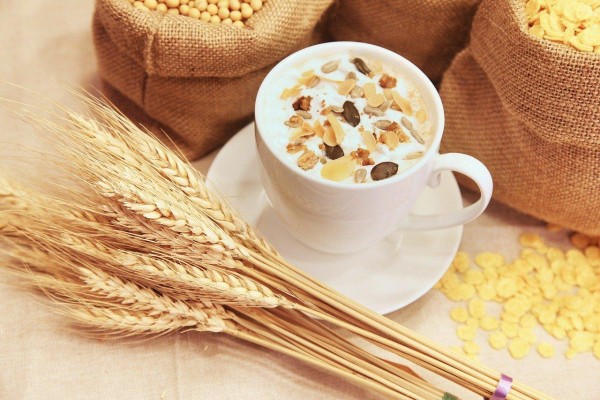 Los Cereales para el desayuno están elaborados con cereal integral, manteniendo así su contenido natural de nutrientes como la fibra, vitaminas y minerales. Los Cereales para el desayuno están elaborados con cereal integral, manteniendo así su contenido natural de nutrientes como la fibra, vitaminas y minerales.