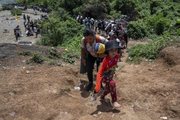 La situación ha obligado al gobierno panameño, junto a organizaciones internacionales, a instalar centros de atención. La situación ha obligado al gobierno panameño, junto a organizaciones internacionales, a instalar centros de atención.