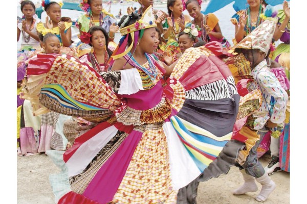 La pollera panameña, el traje típico más ostentoso de América La pollera panameña, el traje típico más ostentoso de América