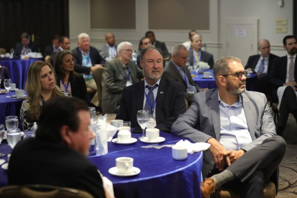 Reunión de inversionistas de Texas y autoridades de Panamá Reunión de inversionistas de Texas y autoridades de Panamá
