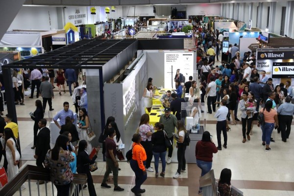 Los organizadores esperan que se realicen transacciones por el orden de los $150 millones y concurran unos 300 mil personas. Los organizadores esperan que se realicen transacciones por el orden de los $150 millones y concurran unos 300 mil personas.