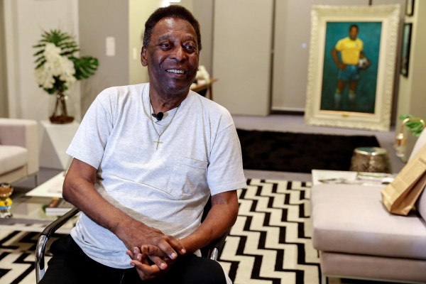 Fotografía de archivo, tomada en noviembre de 2019, en la que se registró al legendario exfutbolista brasileño Edson Arantes do Nascimento 'Pelé' Fotografía de archivo, tomada en noviembre de 2019, en la que se registró al legendario exfutbolista brasileño Edson Arantes do Nascimento 'Pelé'