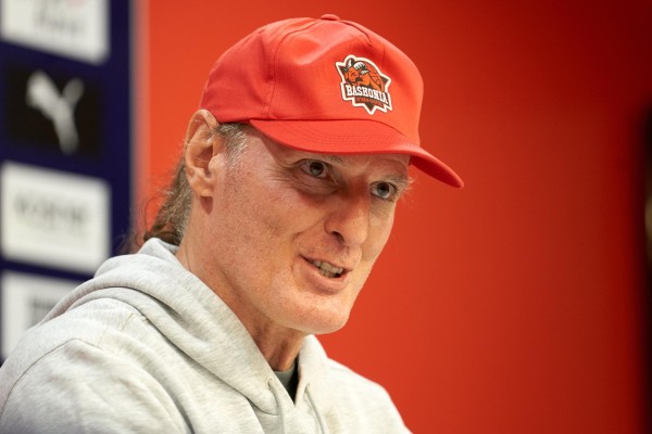 El exjugador y entrenador de baloncesto montenegrino Dusko Ivanovic, en la presentación como entrenador del equipo alavés Baskonia. El exjugador y entrenador de baloncesto montenegrino Dusko Ivanovic, en la presentación como entrenador del equipo alavés Baskonia.