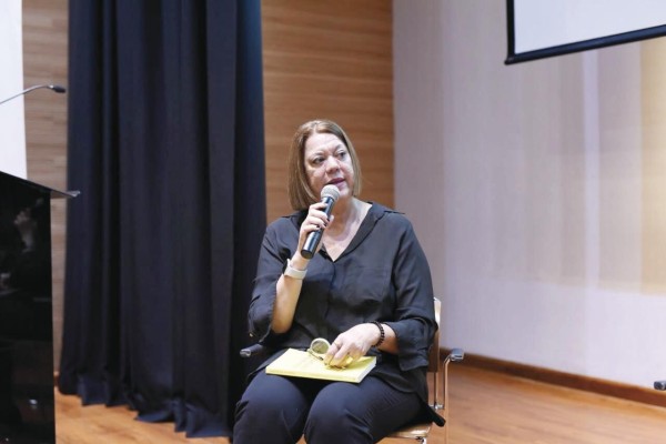 Amalia Aguilar Nicolau Amalia Aguilar Nicolau