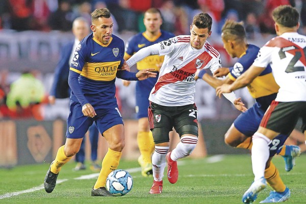 River llega con la ventaja del 2-0 en la ida. Boca apela a su historia en la que logró revertir cinco series, en Copa Libertadores, a las que llegó perdiendo el primer partido. River llega con la ventaja del 2-0 en la ida. Boca apela a su historia en la que logró revertir cinco series, en Copa Libertadores, a las que llegó perdiendo el primer partido.