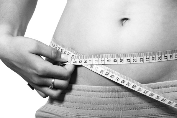 Los internautas chinos ahora critican las alternativas de perdida de peso que imponen la sociedad sobre la delgadez con belleza. Los internautas chinos ahora critican las alternativas de perdida de peso que imponen la sociedad sobre la delgadez con belleza.