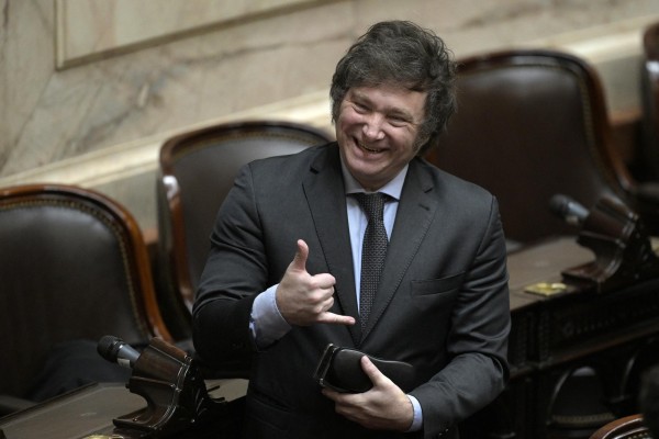 Funcionarios designados por Milei han sostenido que excluyeron en las invitaciones para la ceremonia de toma de posesión a Ortega. Funcionarios designados por Milei han sostenido que excluyeron en las invitaciones para la ceremonia de toma de posesión a Ortega.