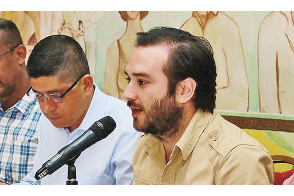 El diputado Gabriel Silva pidió respeto a la dignidad humana. El diputado Gabriel Silva pidió respeto a la dignidad humana.