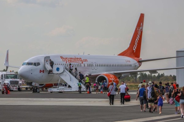 Air Transat y Sunwing, que operan desde Canadá, comienzan sus vuelos entre el 2 y 3 de noviembre. Air Transat y Sunwing, que operan desde Canadá, comienzan sus vuelos entre el 2 y 3 de noviembre.
