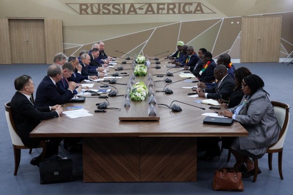 El presidente ruso, Vladímir Putin, participó en la primera jornada de la cumbre Rusia-África celebrada en San Petersburgo. El presidente ruso, Vladímir Putin, participó en la primera jornada de la cumbre Rusia-África celebrada en San Petersburgo.