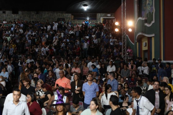 El concierto se llenó antes de empezar El concierto se llenó antes de empezar