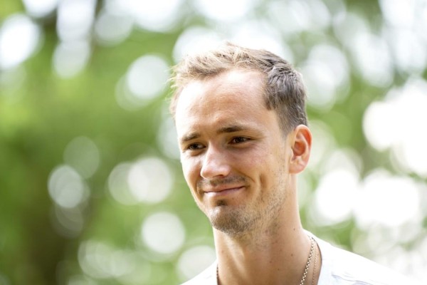 El tenista ruso Daniil Medvedev en una imagen de archivo. El tenista ruso Daniil Medvedev en una imagen de archivo.