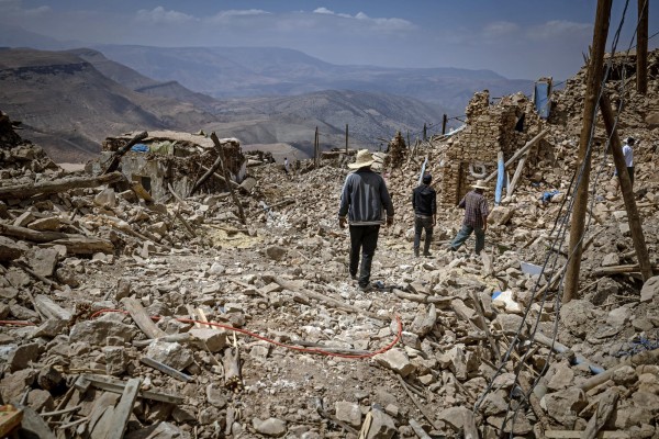 Unos 100,000 niños se han visto afectados por el terremoto en Marruecos. Unos 100,000 niños se han visto afectados por el terremoto en Marruecos.