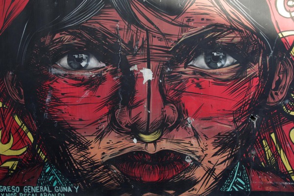 Murales que celebran la etnia y el medio ambiente Murales que celebran la etnia y el medio ambiente