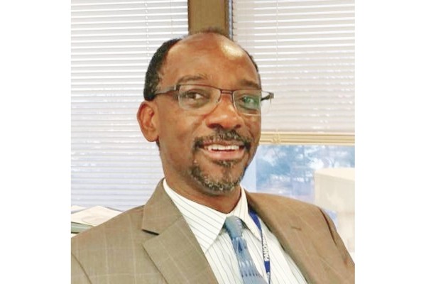 ALSELM HENNISDIRECTOR DE LA SALUD MENTAL EN LA OPS ALSELM HENNISDIRECTOR DE LA SALUD MENTAL EN LA OPS