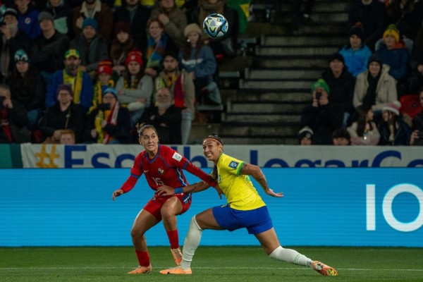 Las panameñas debutaron este lunes en un mundial de fútbol. Las panameñas debutaron este lunes en un mundial de fútbol.