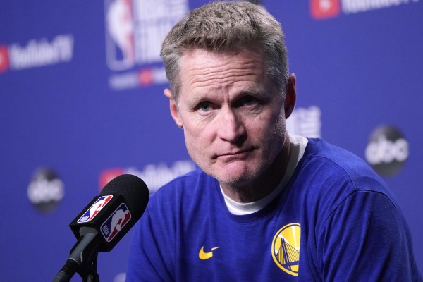 El entrenador Steve Kerr. El entrenador Steve Kerr.