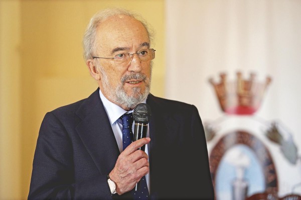Santiago Muñoz Machado: 'las academias no corrigen, somos notarios de cómo se habla' Santiago Muñoz Machado: 'las academias no corrigen, somos notarios de cómo se habla'