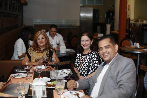Otros miembros de la organización Otros miembros de la organización