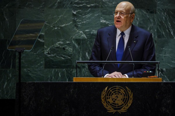 El primer ministro de Líbano, Najib Azmi Mikati, en una imagen de archivo. El primer ministro de Líbano, Najib Azmi Mikati, en una imagen de archivo.
