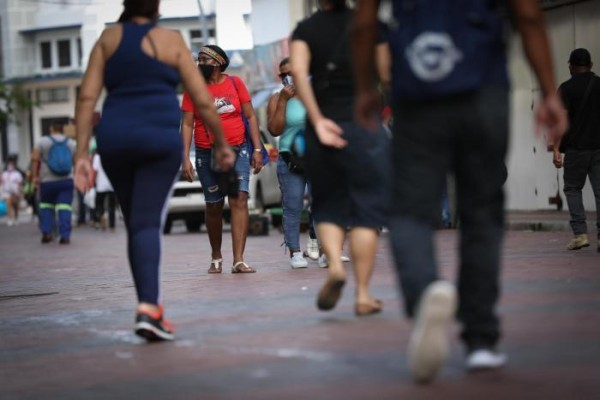 Panamá está enfocado la colocación de la vacuna contra la covid-19 para contener la propagación del mortal virus que ha contagiado y acabado con la vida de millones de personas a nivel mundial. Panamá está enfocado la colocación de la vacuna contra la covid-19 para contener la propagación del mortal virus que ha contagiado y acabado con la vida de millones de personas a nivel mundial.