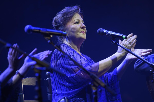 La cantaora Carmen Linares ha sido la encargada de abrir el espectáculo El flamenco es universal La cantaora Carmen Linares ha sido la encargada de abrir el espectáculo El flamenco es universal