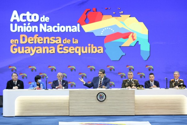 La pugna entre Venezuela y Guyana se recrudeció con el descubrimiento de yacimientos petroleros en la región. La pugna entre Venezuela y Guyana se recrudeció con el descubrimiento de yacimientos petroleros en la región.