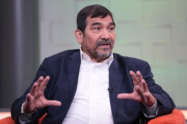 Olmedo Estrada, economista. Olmedo Estrada, economista.